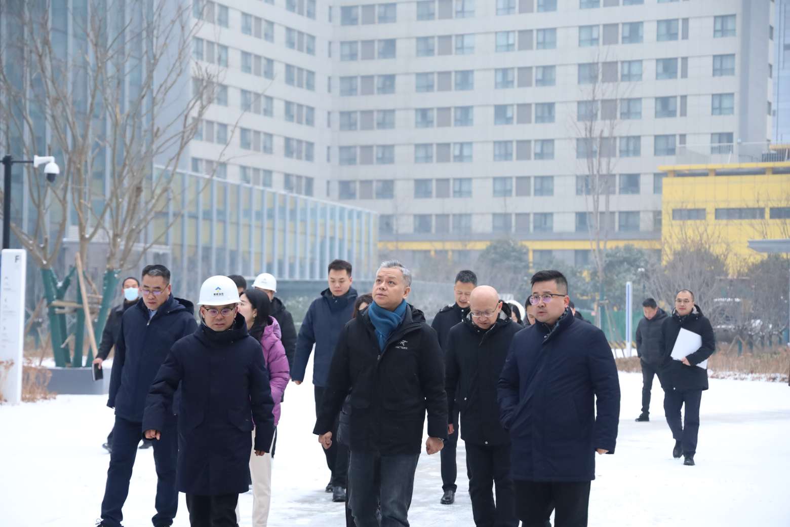 williamhill中文官网集团董事长解严带队开展春节前安全检查工作